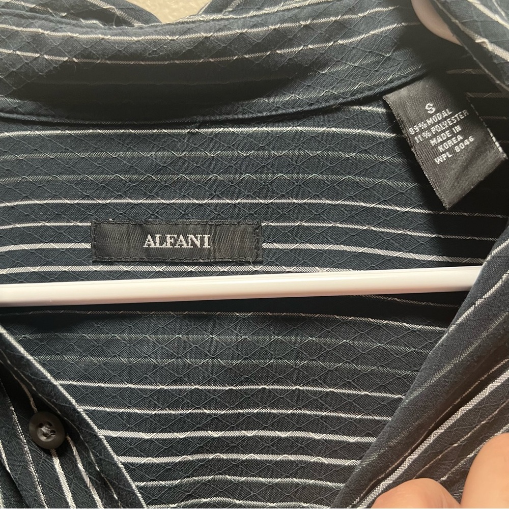 ✨ALFANI BUTTON DOWN✨ - Picture 2 of 4